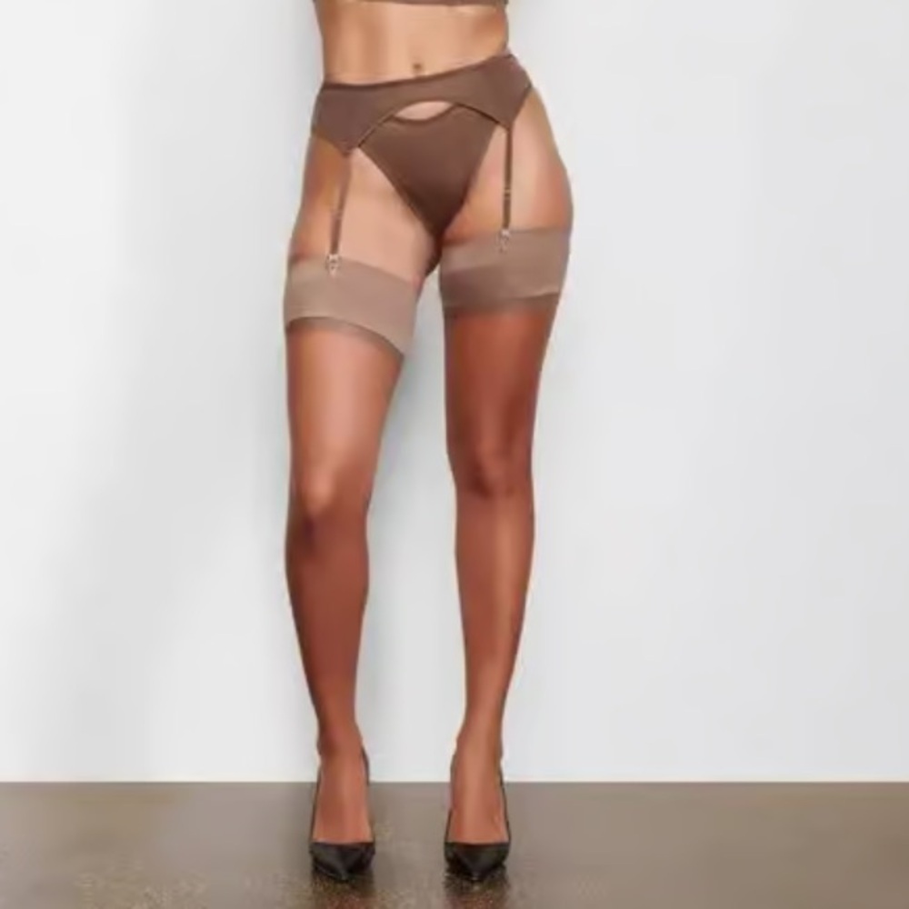 NWT SKIMS Glissenette Garter Belt in Jasper Sz XS